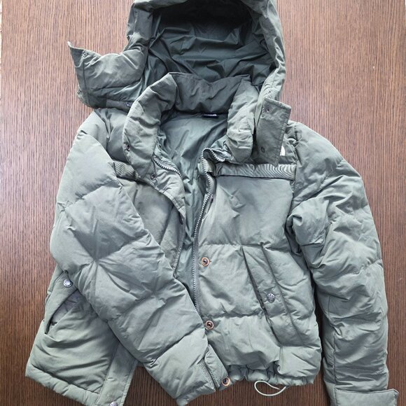 The North Face Jacket - Picture 1 of 4